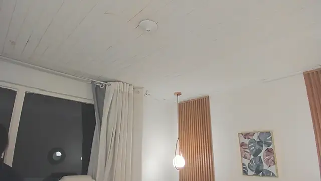 Snapshot of TiffanyWright chatting on December 4, 2025, 2:15 pm TiffanyWright online show from December 4, 2025, 2:15 pm