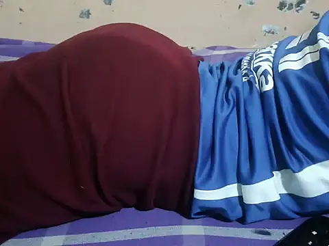 sweety2  online show from February 16, 2026, 10:55 am