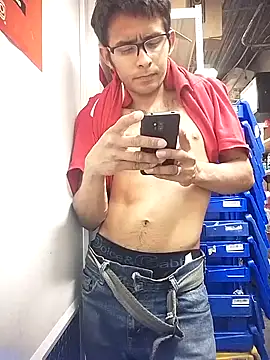 Snapshot of VL25DN26 chatting on February 27, 2025, 11:41 am VL25DN26 online show from February 27, 2025, 11:41 am