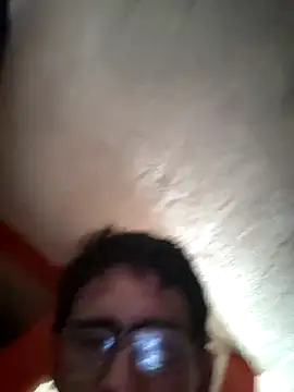 Snapshot of VL25DN26 chatting on November 26, 2025, 8:21 pm VL25DN26 online show from November 26, 2025, 8:21 pm