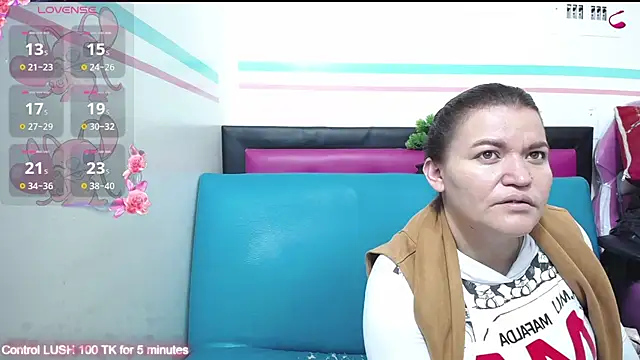 Snapshot of kambelroche chatting on July 21, 2026, 11:56 am kambelroche online show from July 21, 2026, 11:56 am