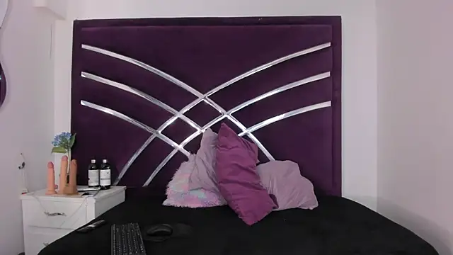 MaiteHT online show from November 9, 2025, 9:02 pm