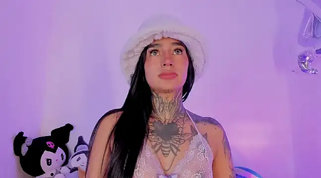 Snapshot of shadowcatt_ chatting on February 11, 2025, 8:31 pm shadowcatt online show from February 11, 2025, 8:31 pm