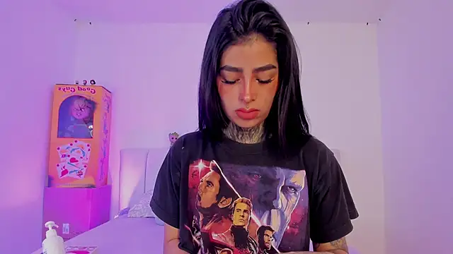 Snapshot of shadowcatt_ chatting on September 10, 2025, 3:23 pm shadowcatt online show from September 10, 2025, 3:23 pm