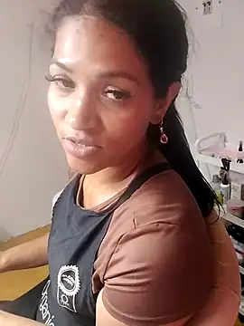 Snapshot of makennaa_ chatting on May 14, 2026, 2:07 am makennaa online show from May 14, 2026, 2:07 am