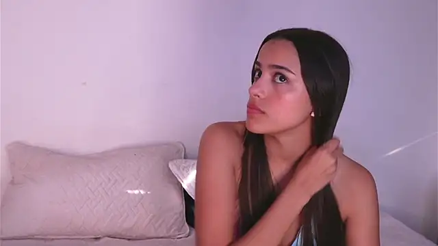 Snapshot of Nicky_and_Blake chatting on December 13, 2024, 9:20 pm Nicky and Blake online show from December 13, 2024, 9:20 pm