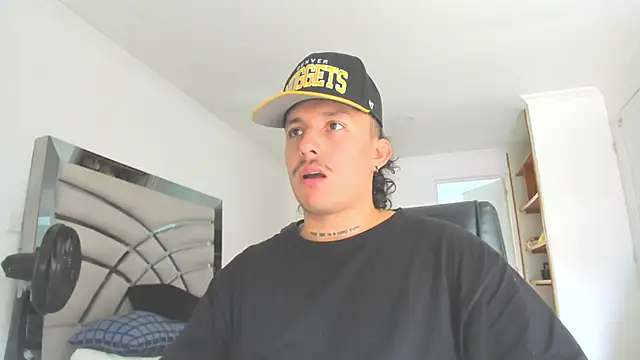 Snapshot of archie_1234 chatting on March 4, 2025, 5:24 pm archie 1234 online show from March 4, 2025, 5:24 pm