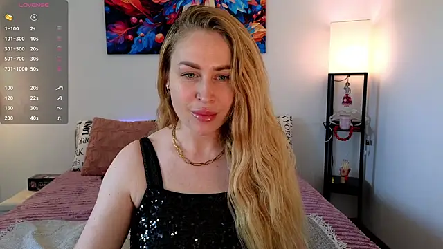 Snapshot of AliceMYs chatting on May 5, 2026, 10:12 am AliceMYs online show from May 5, 2026, 10:12 am