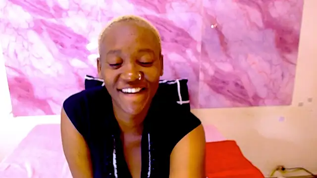 Snapshot of EbonyOlive69 chatting on October 19, 2025, 5:24 pm EbonyOlive69 online show from October 19, 2025, 5:24 pm