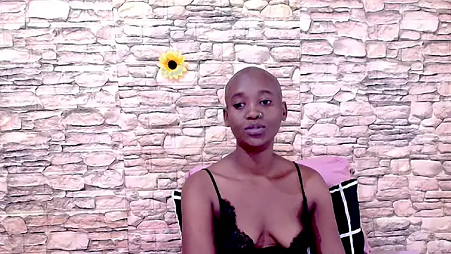 EbonyOlive69 online show from May 29, 2026, 5:44 pm