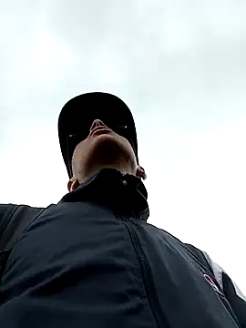 Cuervo maniaco online show from March 5, 2025, 4:24 pm