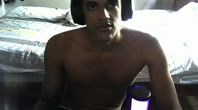 Snapshot of RenziTatte chatting on February 1, 2025, 3:50 pm RenziTatte online show from February 1, 2025, 3:50 pm