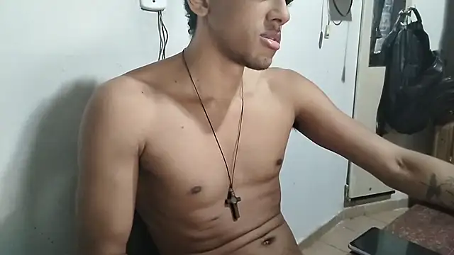 Snapshot of RenziTatte chatting on November 5, 2025, 2:11 am RenziTatte online show from November 5, 2025, 2:11 am