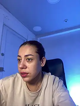 Snapshot of AnnbellaRosse chatting on October 28, 2025, 4:20 pm AnnbellaRosse online show from October 28, 2025, 4:20 pm