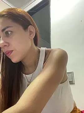 Snapshot of AnnbellaRosse chatting on October 29, 2025, 1:02 pm AnnbellaRosse online show from October 29, 2025, 1:02 pm