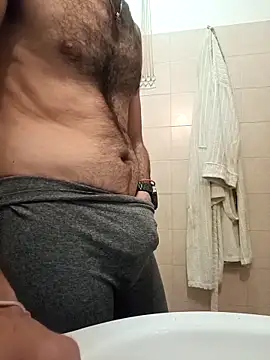 Snapshot of Fragolina73- chatting on October 4, 2025, 9:57 pm Fragolina73- online show from October 4, 2025, 9:57 pm