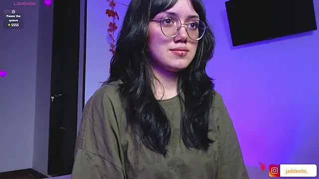 suzumi   online show from February 1, 2025, 9:43 am