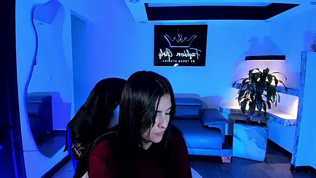 TifanyWhite  online show from December 10, 2024, 3:09 am