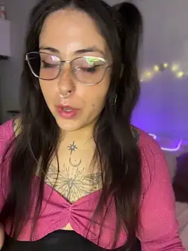 Mizztikaa online show from April 29, 2026, 6:58 pm