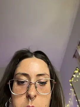 Mizztikaa online show from May 2, 2026, 6:57 pm
