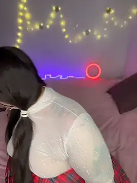 Mizztikaa online show from May 11, 2026, 6:16 pm