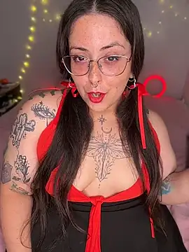 Mizztikaa online show from May 12, 2026, 7:22 pm