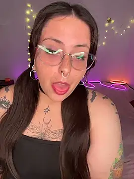 Mizztikaa online show from July 20, 2026, 5:59 pm