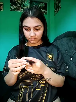 Nahiara velez online show from May 6, 2026, 10:59 pm