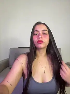 SophieRoyals online show from August 3, 2026, 4:00 pm