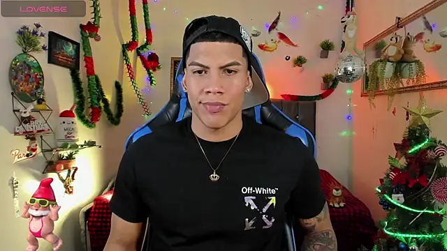 Damian latinxxx online show from December 17, 2025, 3:12 am