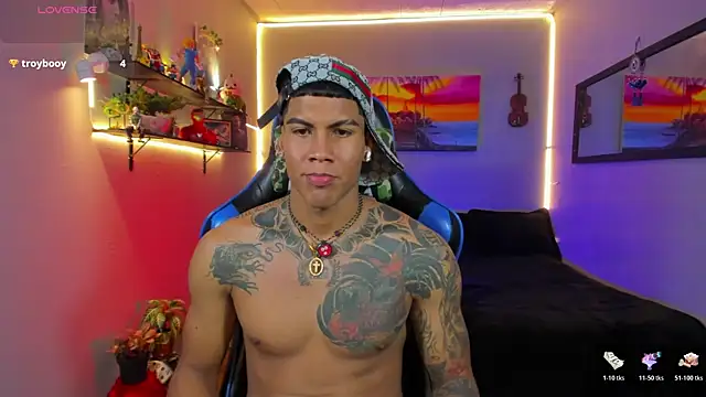 Damian latinxxx online show from July 14, 2026, 10:21 am