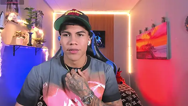 Damian latinxxx online show from August 2, 2026, 8:57 am