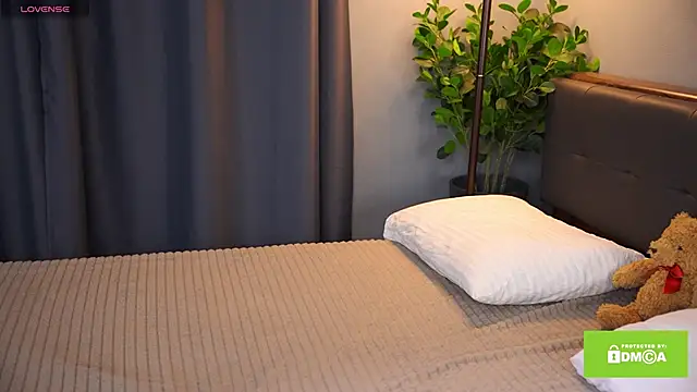 Snapshot of Bellacle chatting on February 16, 2025, 11:05 am Bellacle online show from February 16, 2025, 11:05 am