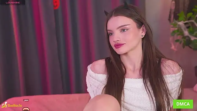 Snapshot of Bellacle chatting on October 26, 2025, 8:42 am Bellacle online show from October 26, 2025, 8:42 am