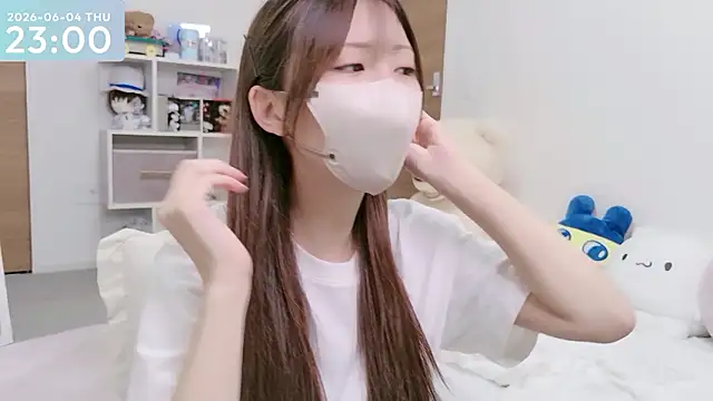 Snapshot of -SHINON- chatting on June 4, 2026, 2:01 pm -SHINON- online show from June 4, 2026, 2:01 pm