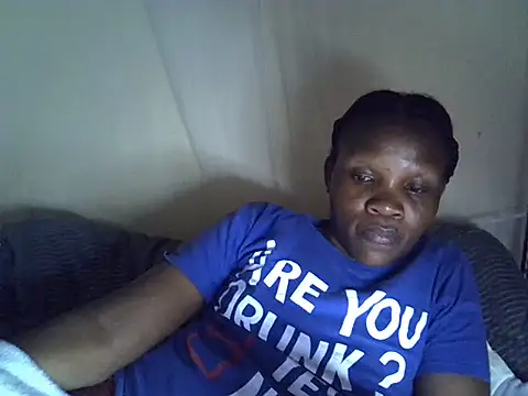 Snapshot of Sweet_serah chatting on June 8, 2026, 3:23 pm Sweet serah online show from June 8, 2026, 3:23 pm