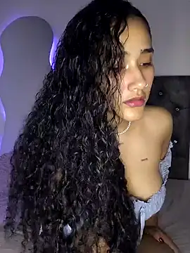 Snapshot of jaderossxx chatting on April 12, 2026, 10:37 pm jaderossxx online show from April 12, 2026, 10:37 pm