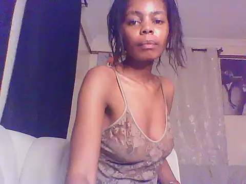Snapshot of sweetanabella4 chatting on June 6, 2026, 10:03 pm sweetanabella4 online show from June 6, 2026, 10:03 pm