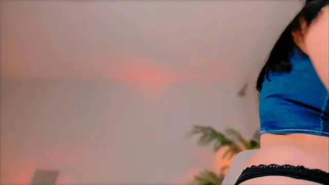 Snapshot of _cherry_bloss_ chatting on February 3, 2025, 10:43 pm cherry bloss online show from February 3, 2025, 10:43 pm