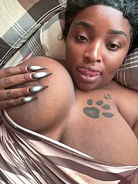 Snapshot of Savage_baby chatting on June 3, 2026, 11:24 am Savage baby online show from June 3, 2026, 11:24 am