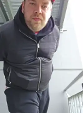 PupW0lfy online show from October 17, 2025, 10:07 am