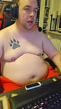 PupW0lfy online show from February 15, 2026, 6:37 pm