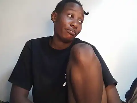 juiccypussy online show from August 4, 2026, 3:43 am