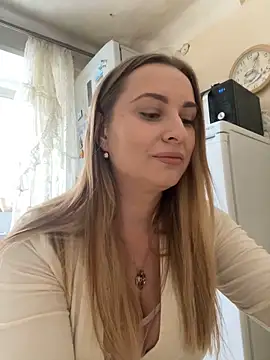 Snapshot of OlgaBuzzz chatting on January 10, 2025, 5:37 am OlgaBuzzz online show from January 10, 2025, 5:37 am