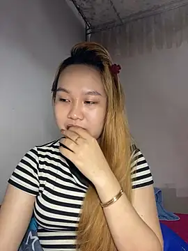 Snapshot of Odette68 chatting on June 16, 2026, 12:02 am Odette68 online show from June 16, 2026, 12:02 am