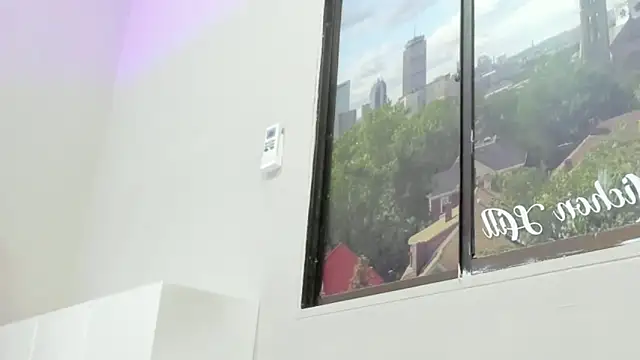 Snapshot of Littleolivia_ chatting on February 11, 2025, 12:58 pm Littleolivia online show from February 11, 2025, 12:58 pm