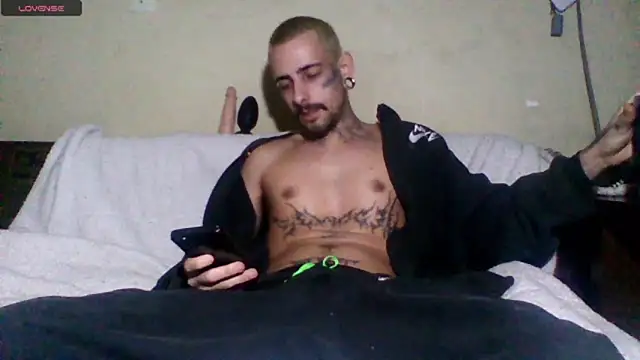 Snapshot of sellvageria chatting on May 15, 2026, 7:43 pm sellvageria online show from May 15, 2026, 7:43 pm