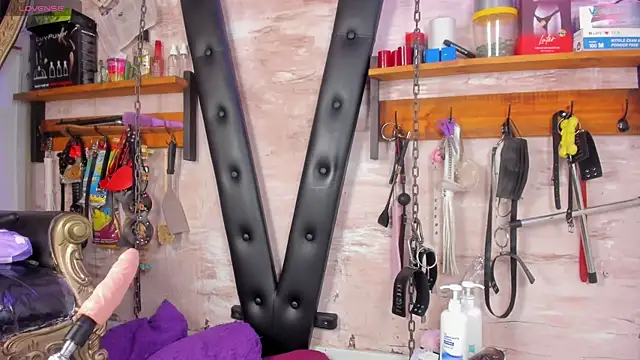Madame pain  online show from July 8, 2026, 12:42 pm
