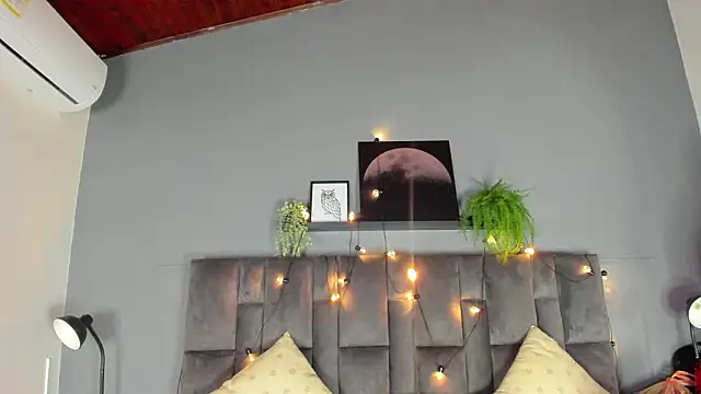 AbbyWathson online show from March 11, 2026, 12:00 pm