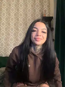 Snapshot of CreamyInkky_ chatting on January 20, 2025, 7:36 am CreamyInkky online show from January 20, 2025, 7:36 am